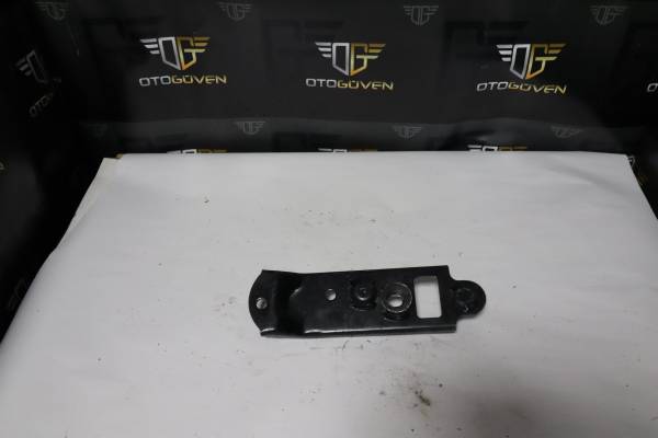 FORD CUSTOM 310 S DELUXE ÇIKMA PARÇA  KOLTUK AYAĞI